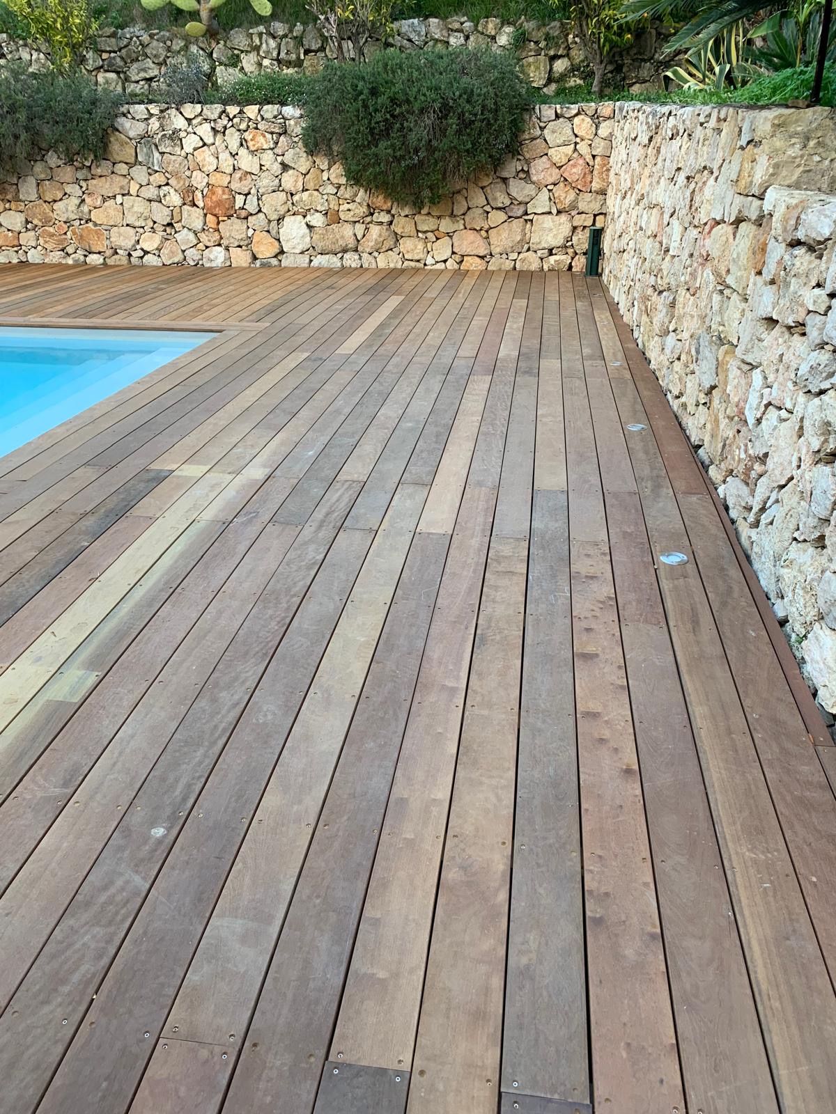 Terrasse en Itauba de 125m² en remplacement d'une terrasse en Teck de 25 ans à Nice