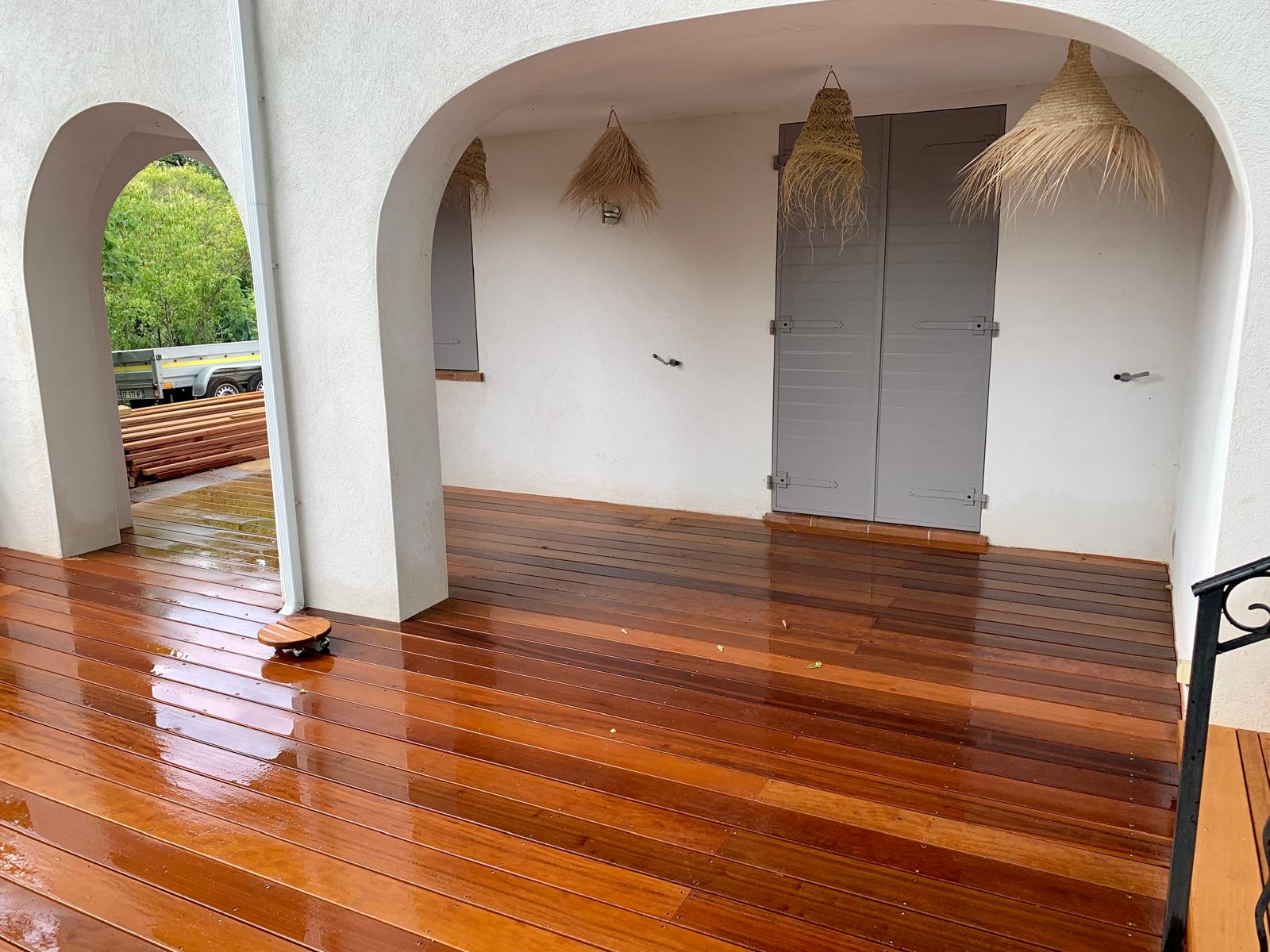 Terrasse en Itauba de 126m² à Brignoles